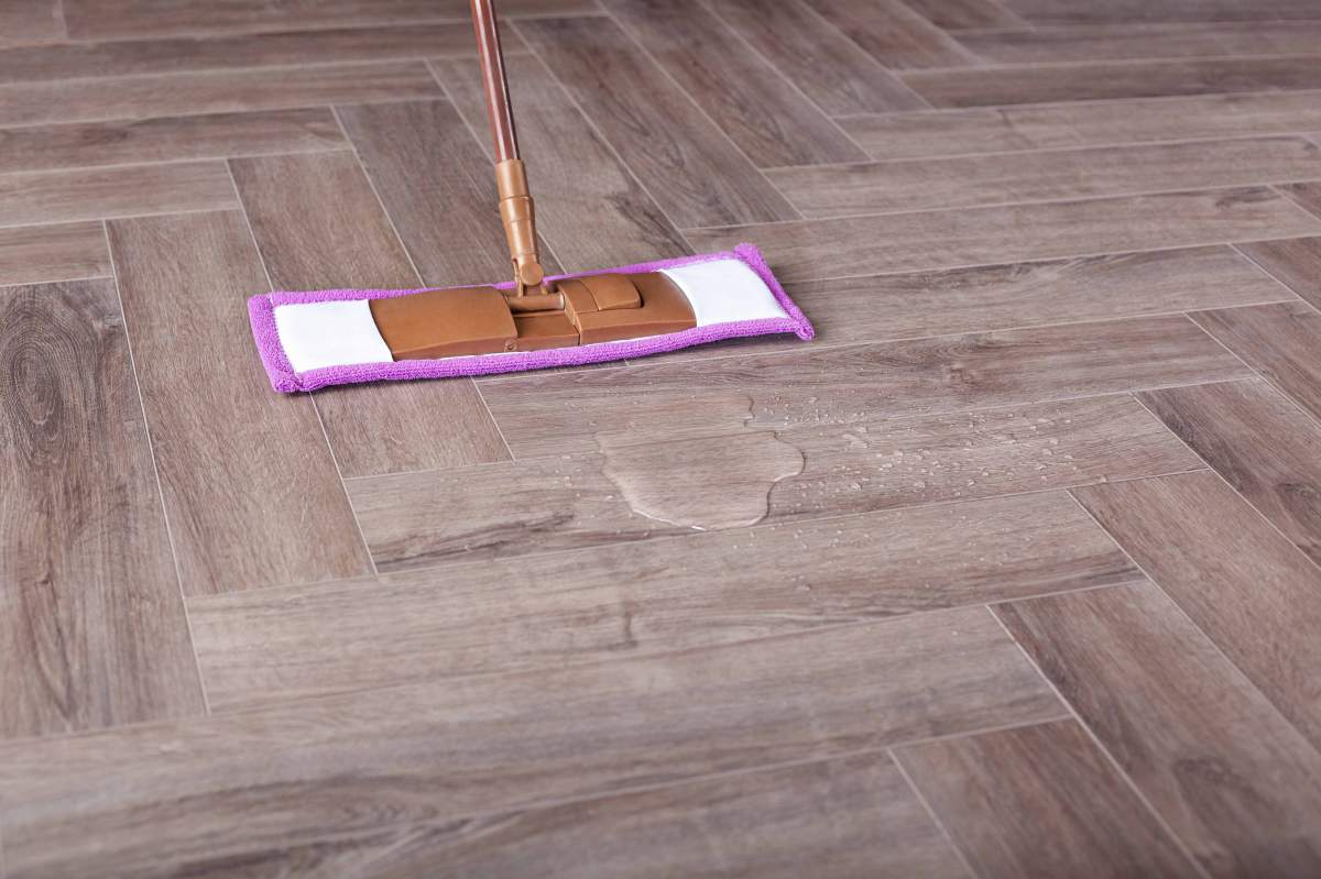 Замковая ПВХ плитка "Aberhof" Carmelita 1862 (615*123*5 мм) — купить в Новокузнецке